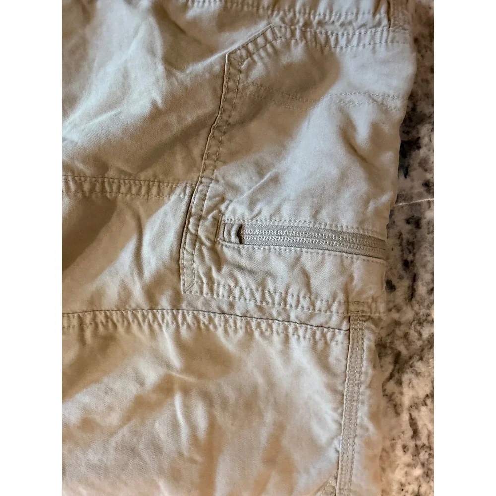 Eddie Bauer Mens Khaki Tan Cargo Shorts Size‎ 35 Utility Hiking Outdoor Relaxed